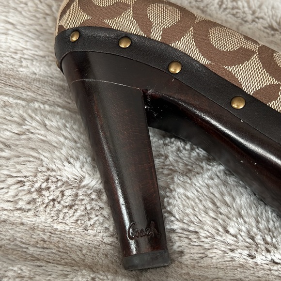 Coach Clog Style Pump - Picture 5 of 6